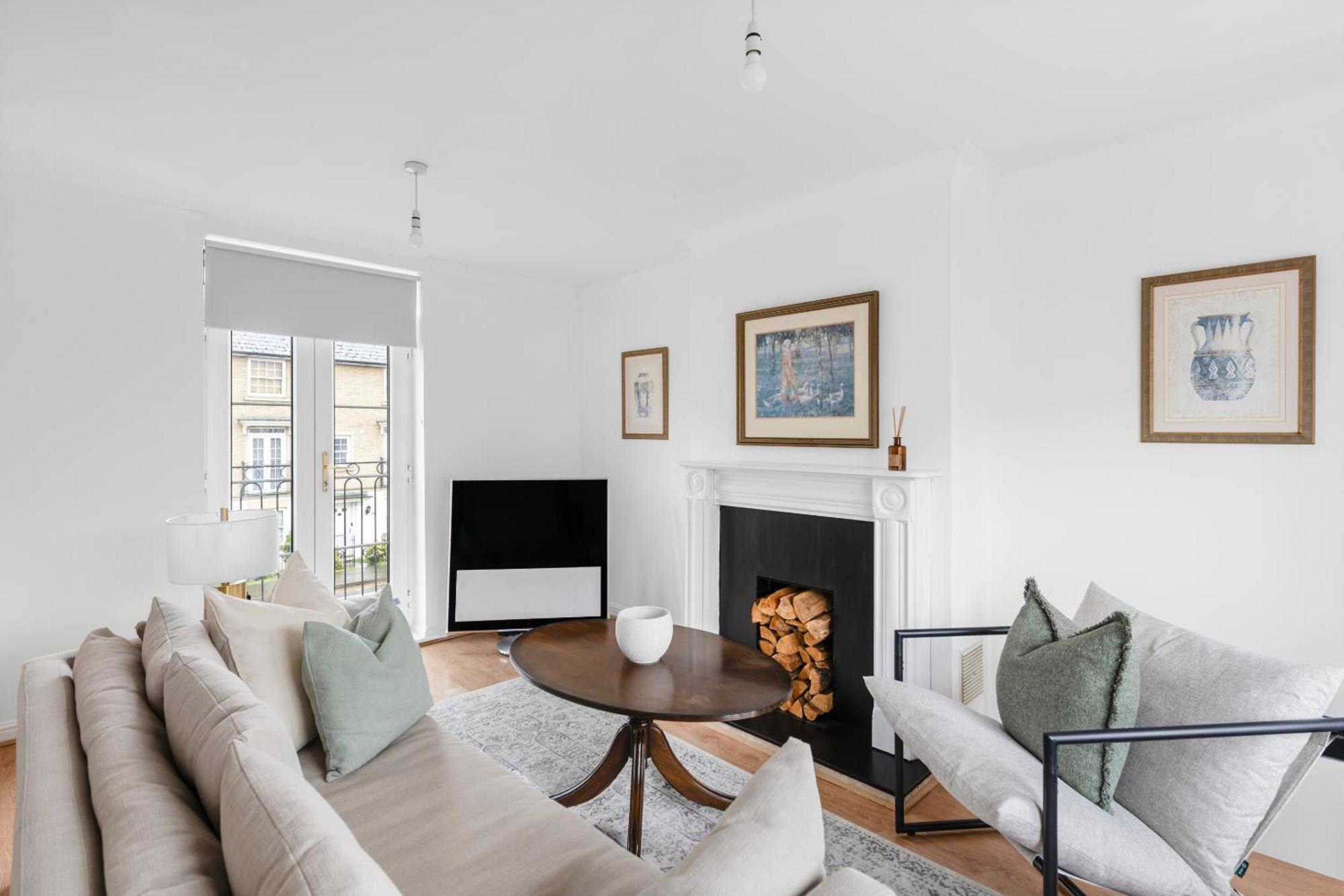 Luxurious 3 Bed House With Free Parking, Close To The Train Station & Town Braintree Luaran gambar